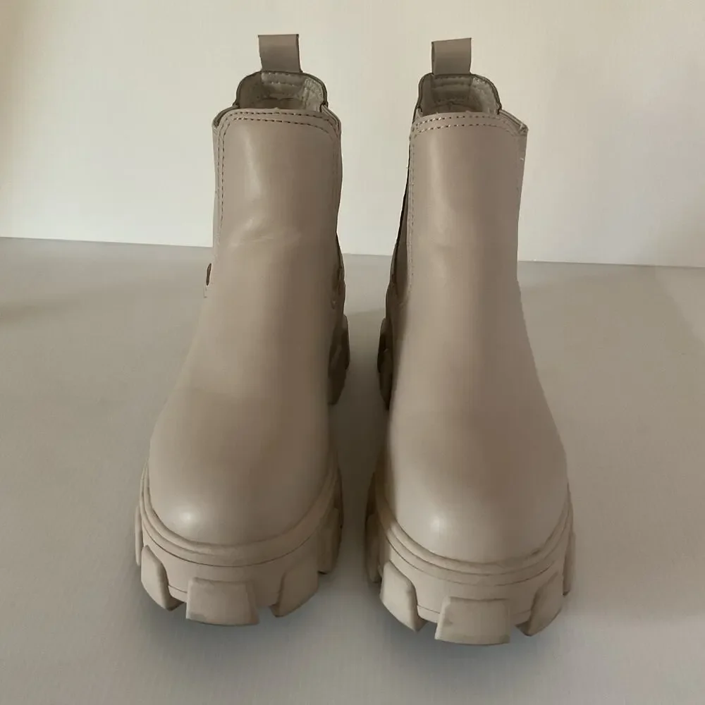 Circus NY Beige Platform Chelsea Boots Women’s Sz 6.5 Chunky Sole Ankle Booties
